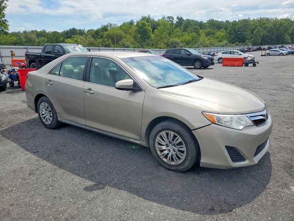 2013 TOYOTA CAMRY