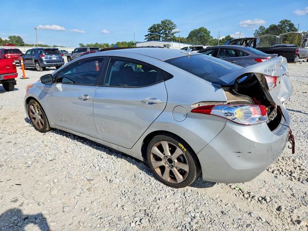 2013 HYUNDAI ELANTRA