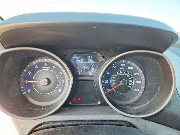 2013 HYUNDAI ELANTRA