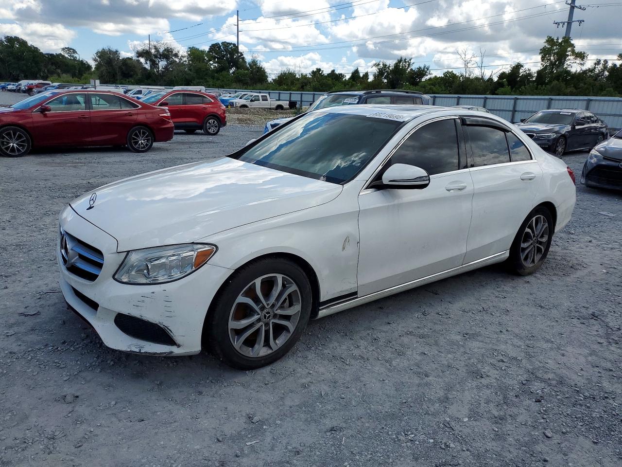 2018 MERCEDES-BENZ C-CLASS C300 — Front 3/4