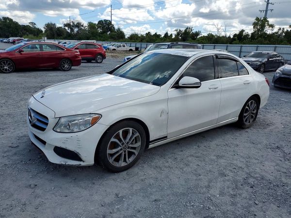 2018 MERCEDES-BENZ C-CLASS C300 — Front 3/4