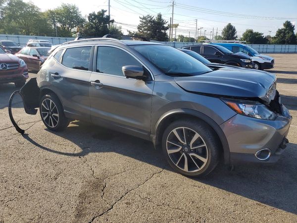 2018 NISSAN ROGUE — Passenger 3/4