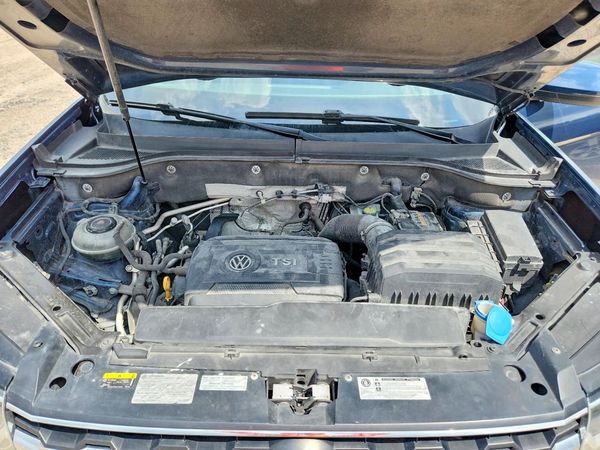 2018 VOLKSWAGEN ATLAS S — Engine bay