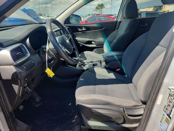 2019 KIA SORENTO L, LX, S