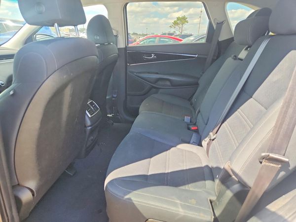 2019 KIA SORENTO L, LX, S