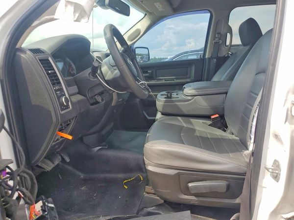 2020 RAM 1500 CLASSIC Tradesman, ST