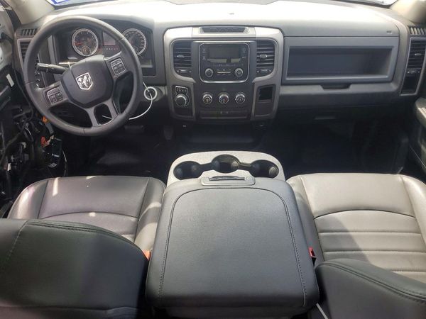 2020 RAM 1500 CLASSIC Tradesman, ST