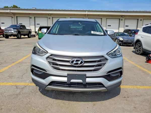 2017 HYUNDAI SANTA FE Base
