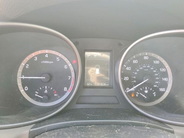 2017 HYUNDAI SANTA FE Base