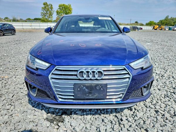 2019 AUDI A4 quattro Premium