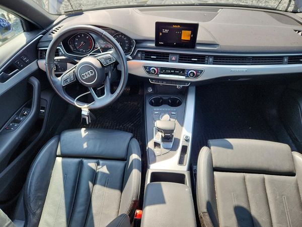 2019 AUDI A4 quattro Premium