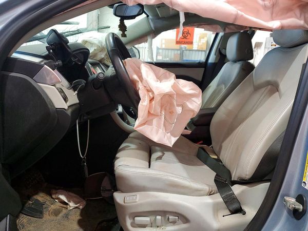 2014 CADILLAC SRX Premium — DENT