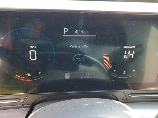 2024 HYUNDAI KONA