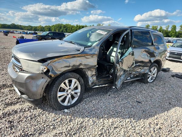2013 DODGE DURANGO Crew — Front 3/4
