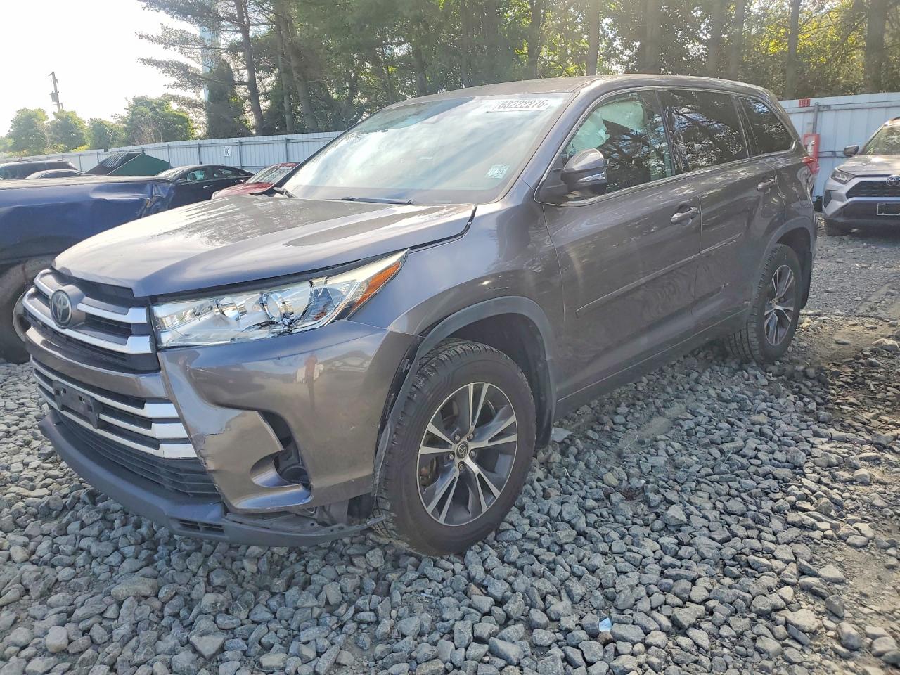 2018 TOYOTA HIGHLANDER LE/LE Plus