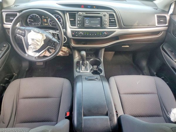 2018 TOYOTA HIGHLANDER LE/LE Plus