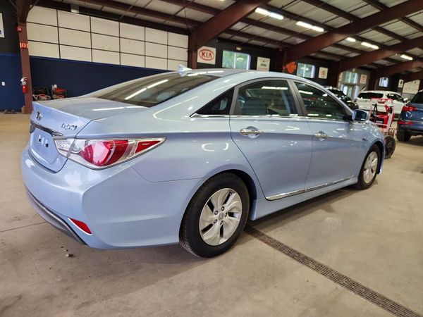 2013 HYUNDAI SONATA Hybrid / Hybrid Limited