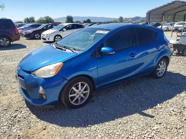 2013 TOYOTA PRIUS