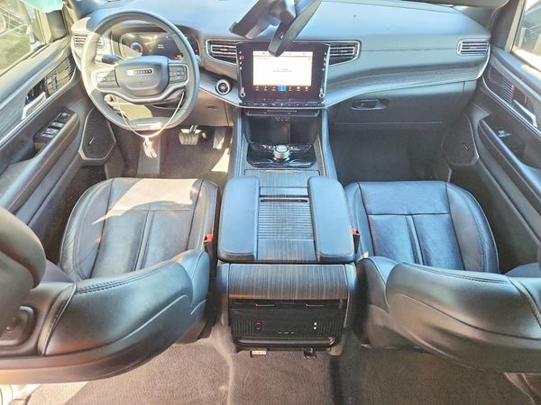 2023 JEEP WAGONEER
