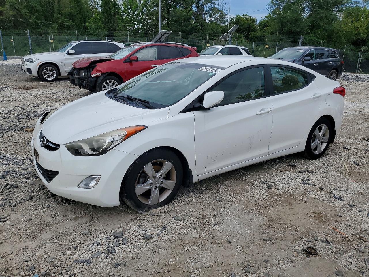 2013 HYUNDAI ELANTRA
