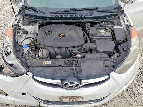 2013 HYUNDAI ELANTRA
