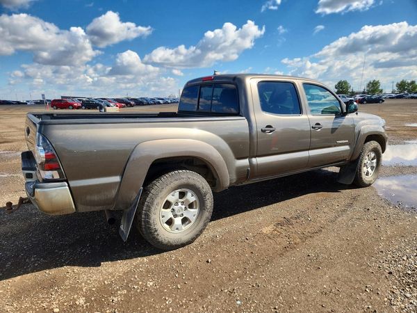 2012 TOYOTA TACOMA
