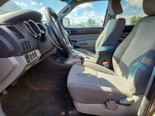 2012 TOYOTA TACOMA