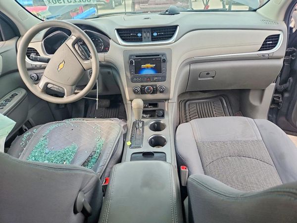 2014 CHEVROLET TRAVERSE LS — CKPT