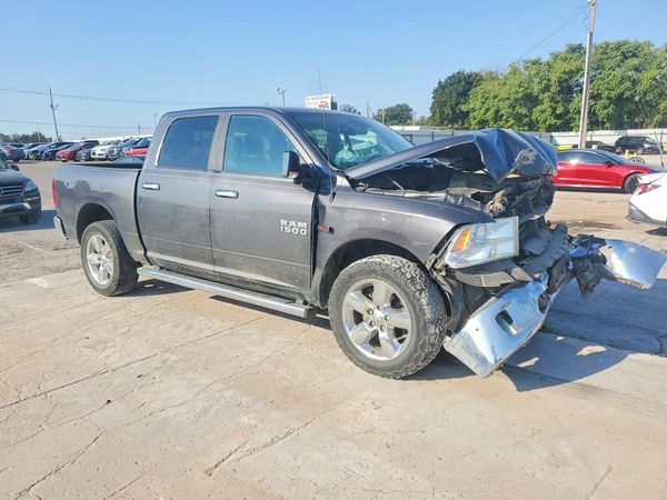 2018 RAM 1500 SLT — Passenger 3/4