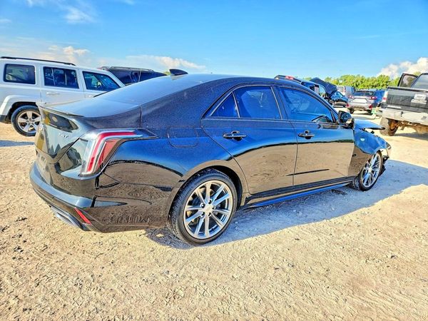 2023 CADILLAC CT4