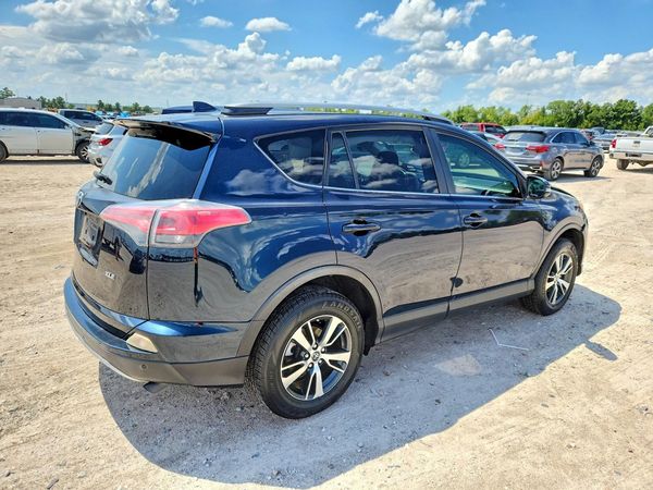 2018 TOYOTA RAV4 Adventure/XLE