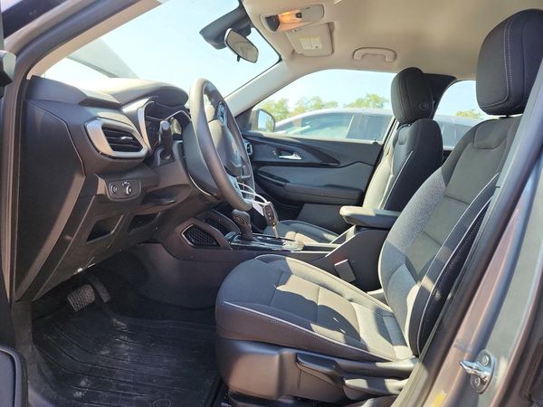 2023 CHEVROLET TRAILBLAZE LS — DENT