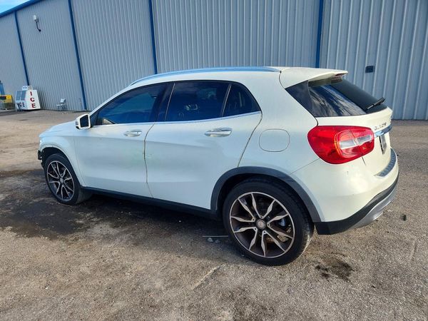 2016 MERCEDES-BENZ GLA GLA250