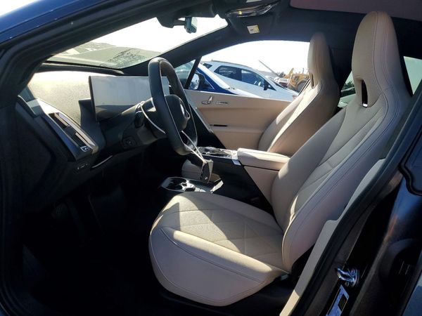 2026 BMW IX — DENT