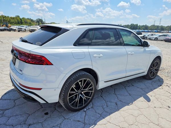 2021 AUDI Q8