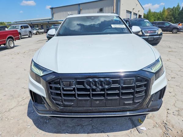 2021 AUDI Q8