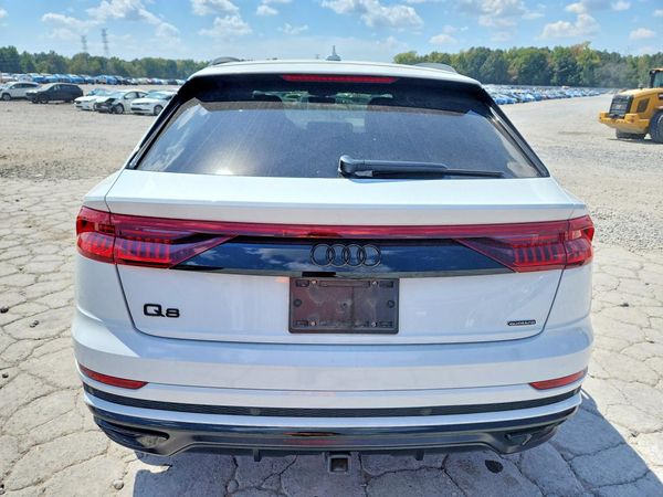 2021 AUDI Q8