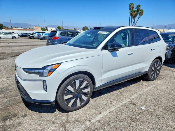 2025 VOLVO EX90