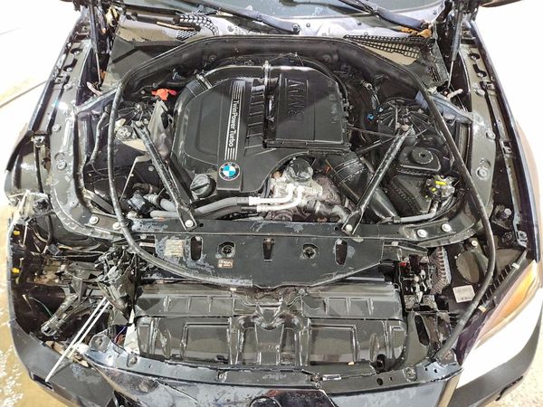 2016 BMW 640 xDrive GC — Engine bay