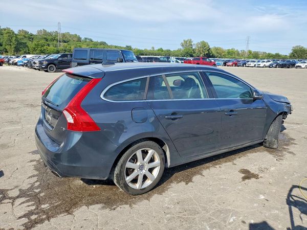 2016 VOLVO V60