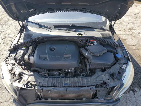 2016 VOLVO V60