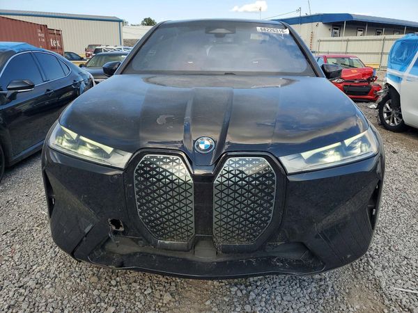 2023 BMW IX xDrive50i