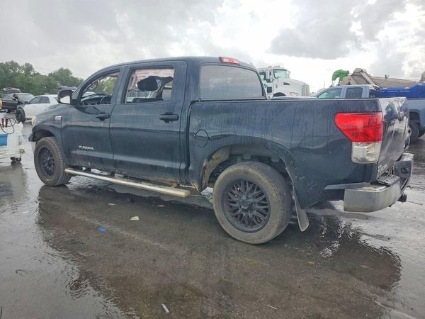 2013 TOYOTA TUNDRA SR5