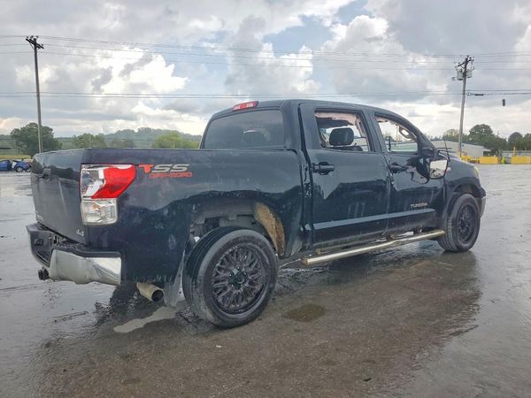 2013 TOYOTA TUNDRA SR5
