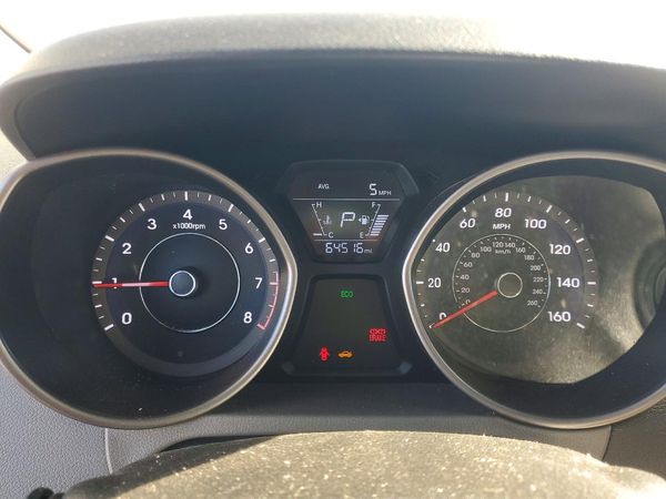 2016 HYUNDAI ELANTRA