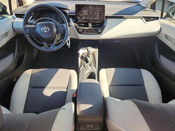 2025 TOYOTA COROLLA LE