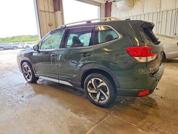 2023 SUBARU FORESTER