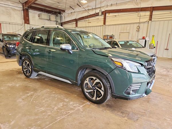 2023 SUBARU FORESTER