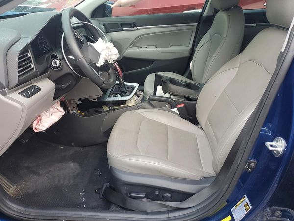 2020 HYUNDAI ELANTRA — DENT
