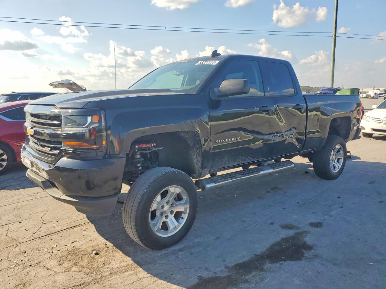 2018 CHEVROLET SILVERADO Custom